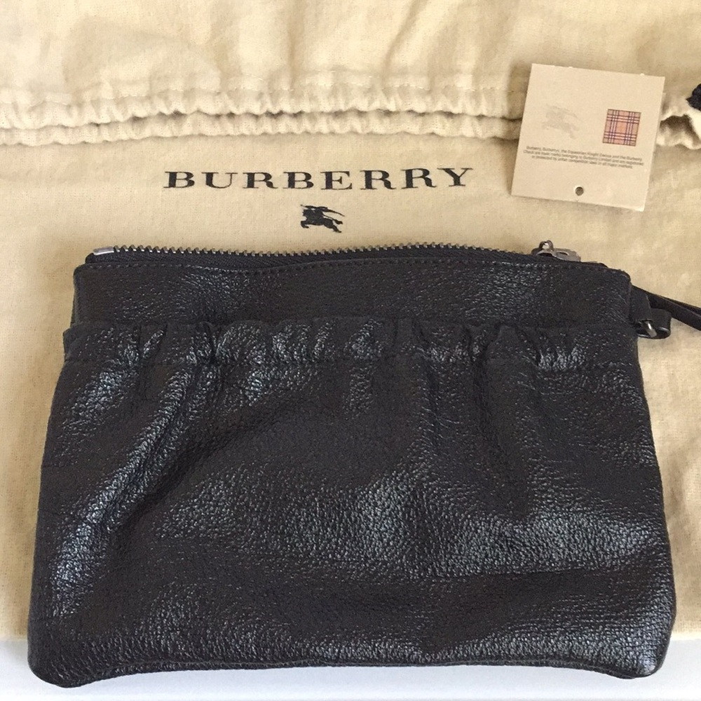 Burberry black leather wristlet